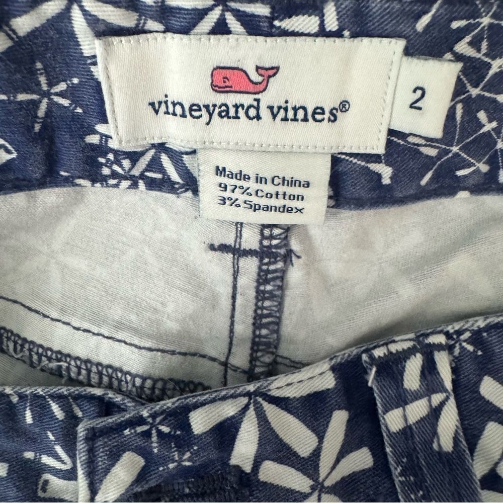 Vineyard Vines blue floral pants size 2 - Picture 5 of 5